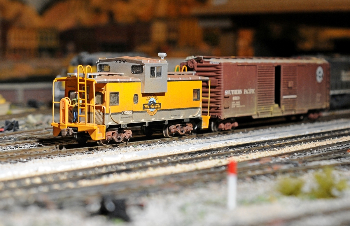 Jake, the brakeman, guides cubby 1509 to a hook up for a photo shoot run.